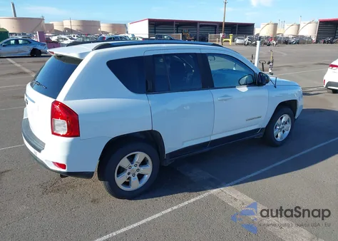 2014 Jeep Compass Sport из США, поврежденный, VIN 1C4NJCBA4ED881778